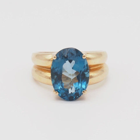 10K Luxurious London Blue Topaz Ring