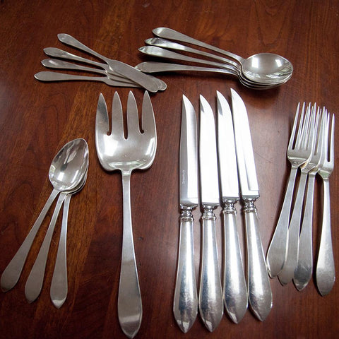 c. 1910 Tiffany & Co Sterling Silver 20 Pieces of Faneuil Flatware